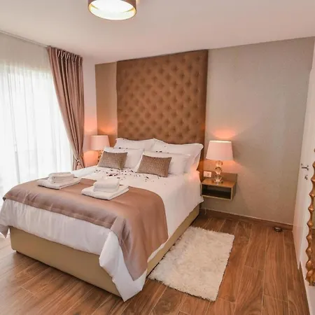 With A Parking Space - 15790 Appartement