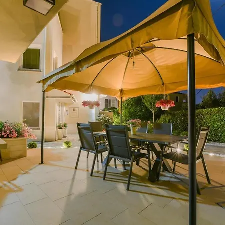 With A Parking Space - 15790 Appartement Zadar