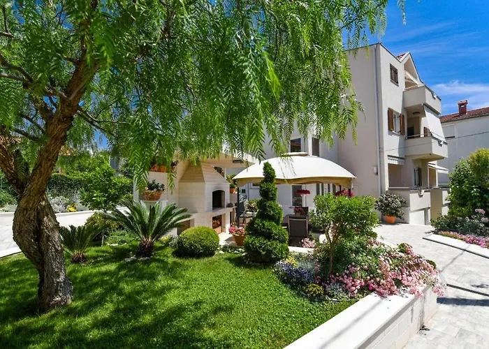 With A Parking Space - 15790 شقة زادار